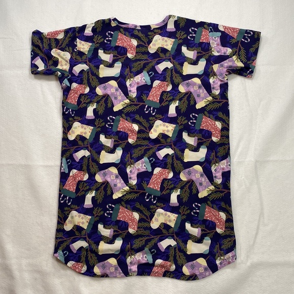 Lularoe Short Sleeve T Shirt Christmas Stockings Blue Womens Size 12 - Picture 7 of 7